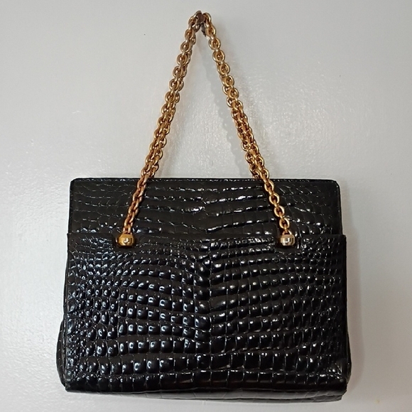 Vintage Gucci Black Crocodile-Embossed Bag with Gold Chain Flawed - Picture 12 of 16
